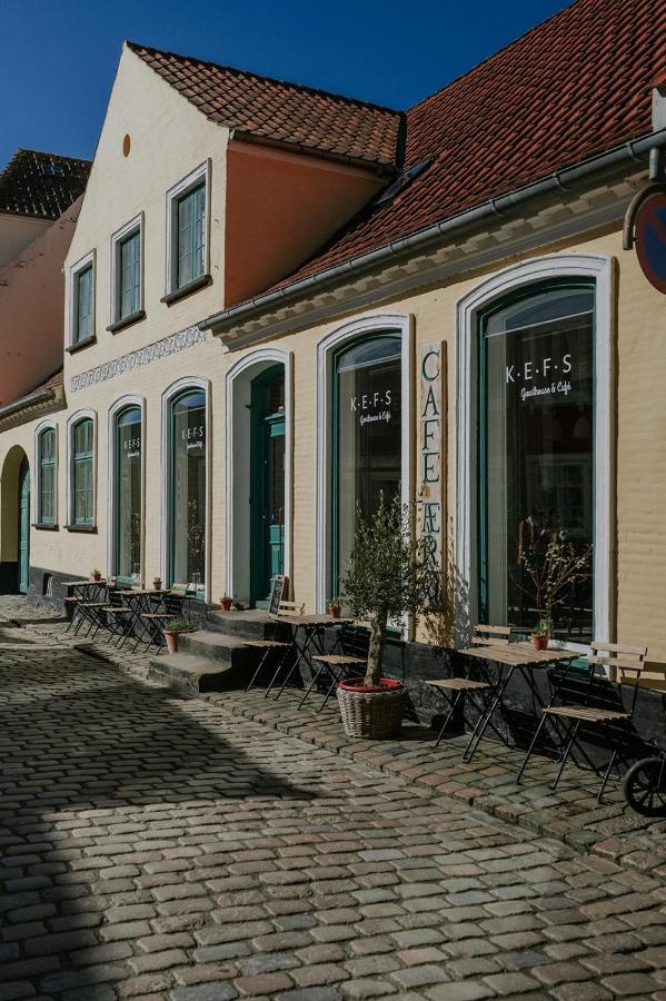 Kefs Guesthouse & Cafe Ærøskøbing Exterior foto