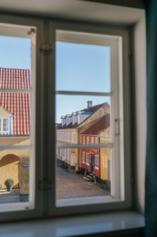 Kefs Guesthouse & Cafe Ærøskøbing Exterior foto