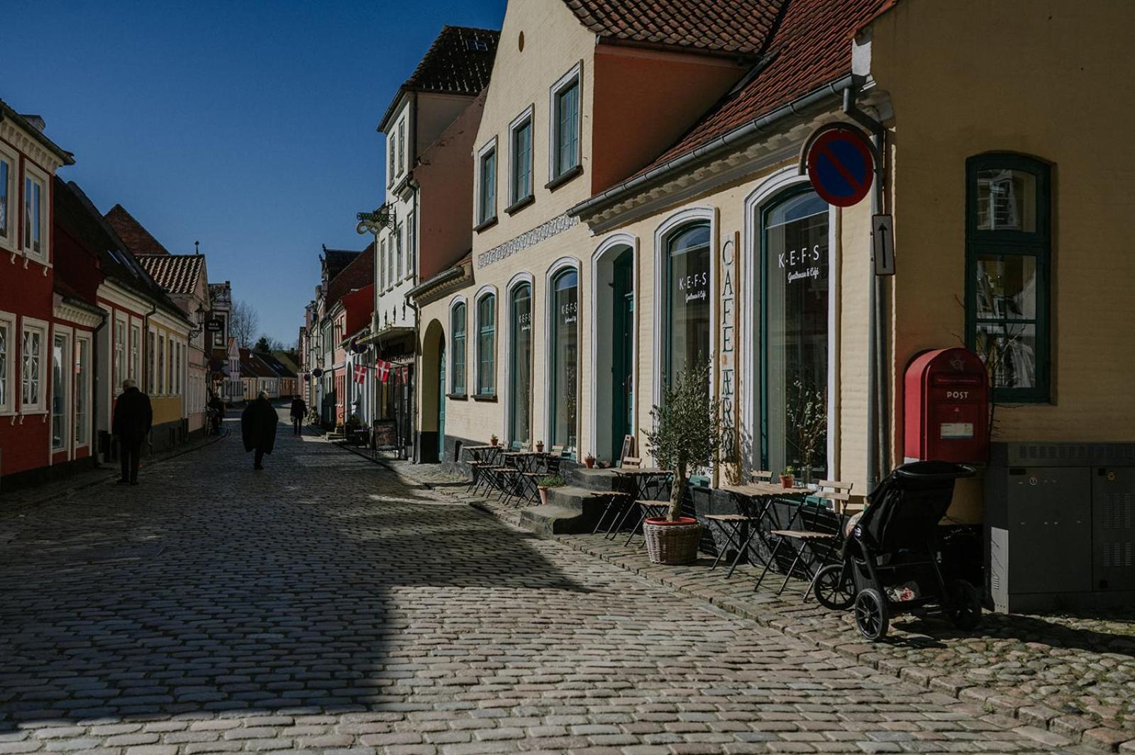 Kefs Guesthouse & Cafe Ærøskøbing Exterior foto